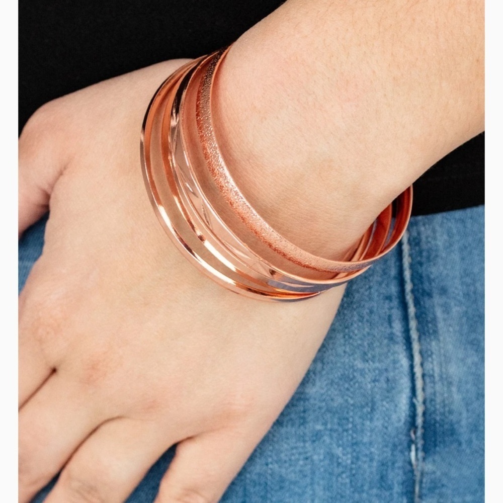 Stackable Style Bangles NWT